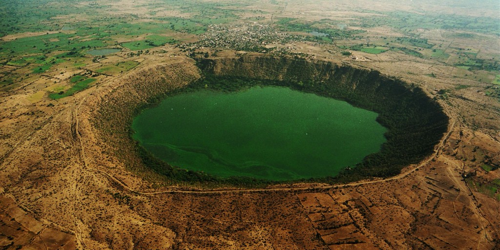 Cratère de Lonar dans l’État de Maharashtra en Inde